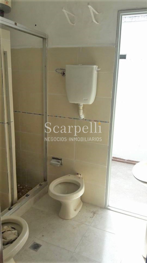 Apartamento ID.14965 - Alquiler Pocitos Apartamento Contrafrente  2 dormitorios Proximo Plaza Varela estufa leña patio