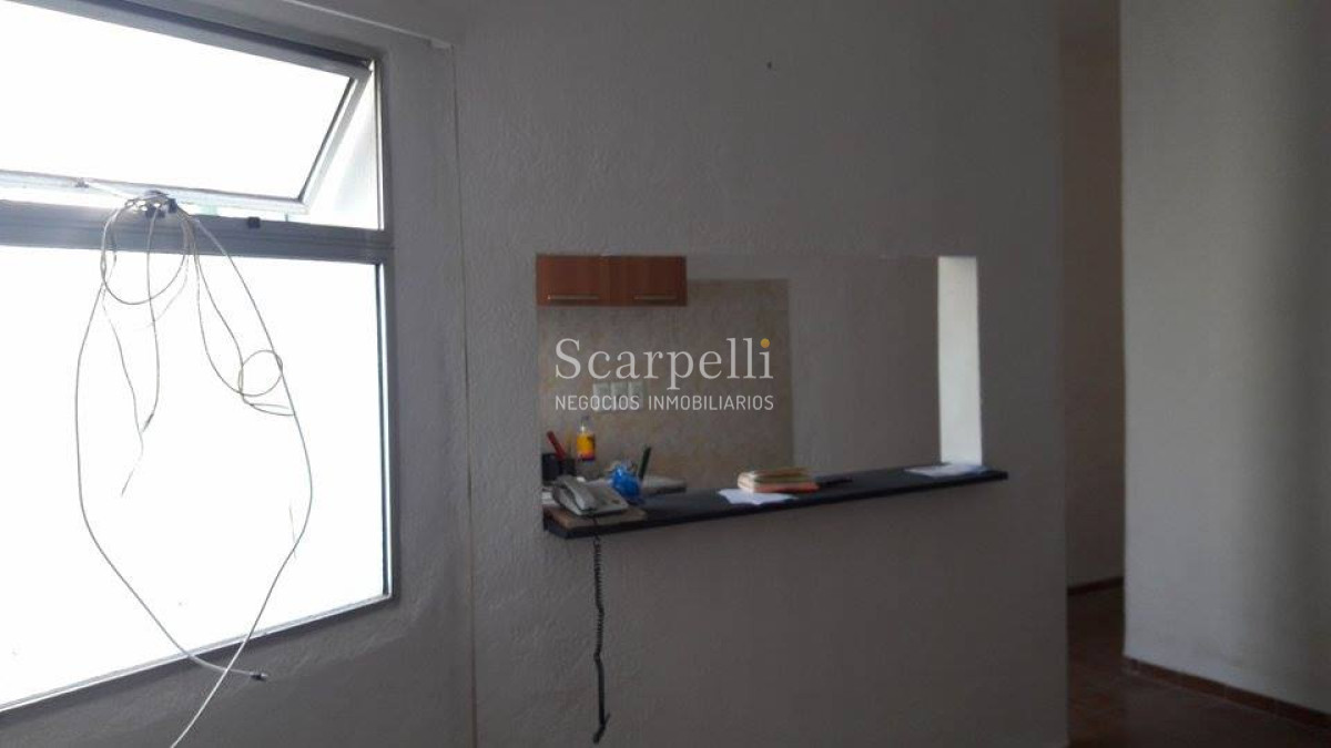 Apartamento ID.14965 - Alquiler Pocitos Apartamento Contrafrente  2 dormitorios Proximo Plaza Varela estufa leña patio