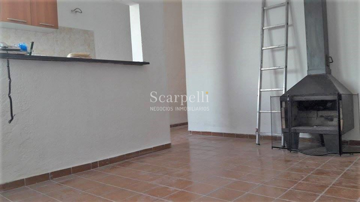Apartamento ID.14965 - Alquiler Pocitos Apartamento Contrafrente  2 dormitorios Proximo Plaza Varela estufa leña patio