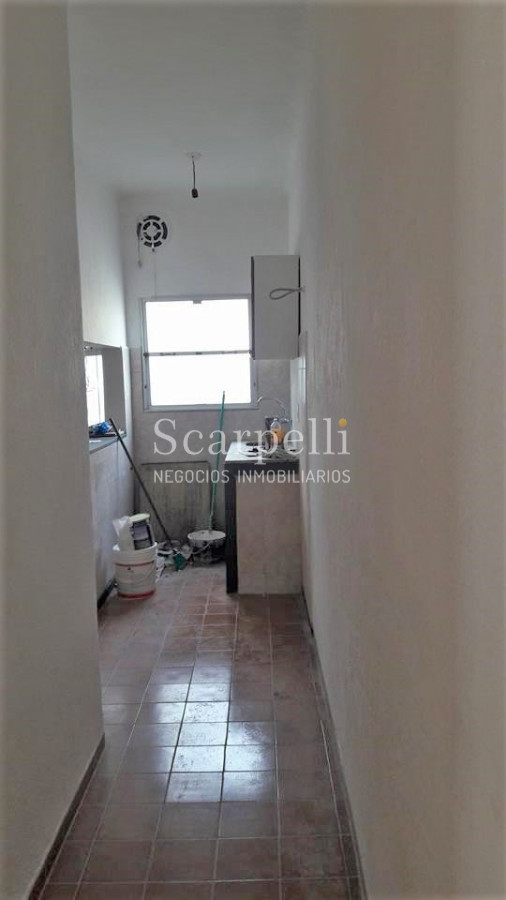 Apartamento ID.14965 - Alquiler Pocitos Apartamento Contrafrente  2 dormitorios Proximo Plaza Varela estufa leña patio