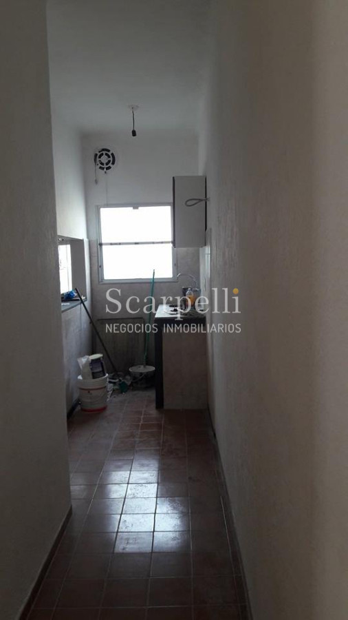 Apartamento ID.14965 - Alquiler Pocitos Apartamento Contrafrente  2 dormitorios Proximo Plaza Varela estufa leña patio