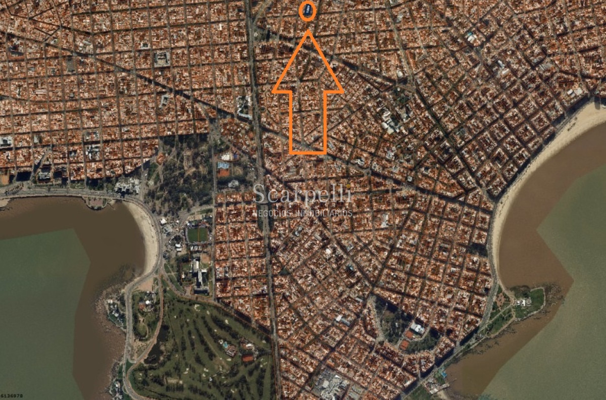 Apartamento ID.14965 - Alquiler Pocitos Apartamento Contrafrente  2 dormitorios Proximo Plaza Varela estufa leña patio