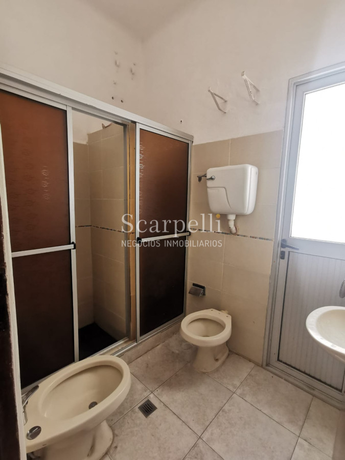 Apartamento ID.14965 - Alquiler Pocitos Apartamento Contrafrente  2 dormitorios Proximo Plaza Varela estufa leña patio