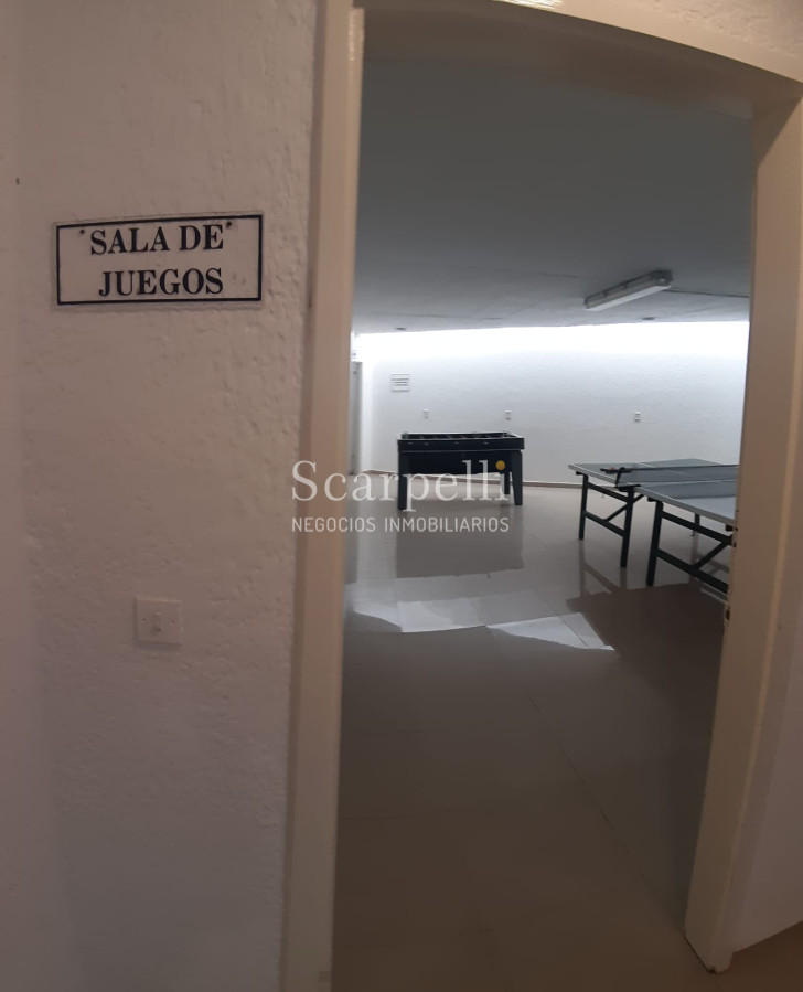 Apartamento ID.14984 - PARQUEMAR II  Frente a los Dedos y en el 2do. Centro Comercial de Pde con todos los servicios a mano y la Plaza Gastronómica mas en cuenta de la Península.-
