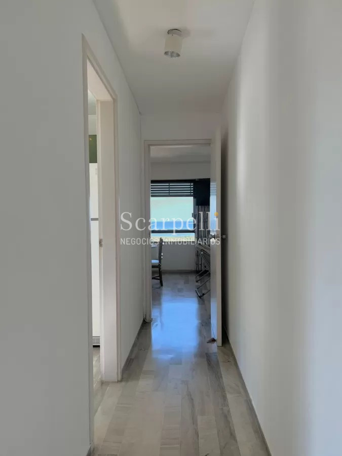 Apartamento ID.14984 - PARQUEMAR II  Frente a los Dedos y en el 2do. Centro Comercial de Pde con todos los servicios a mano y la Plaza Gastronómica mas en cuenta de la Península.-