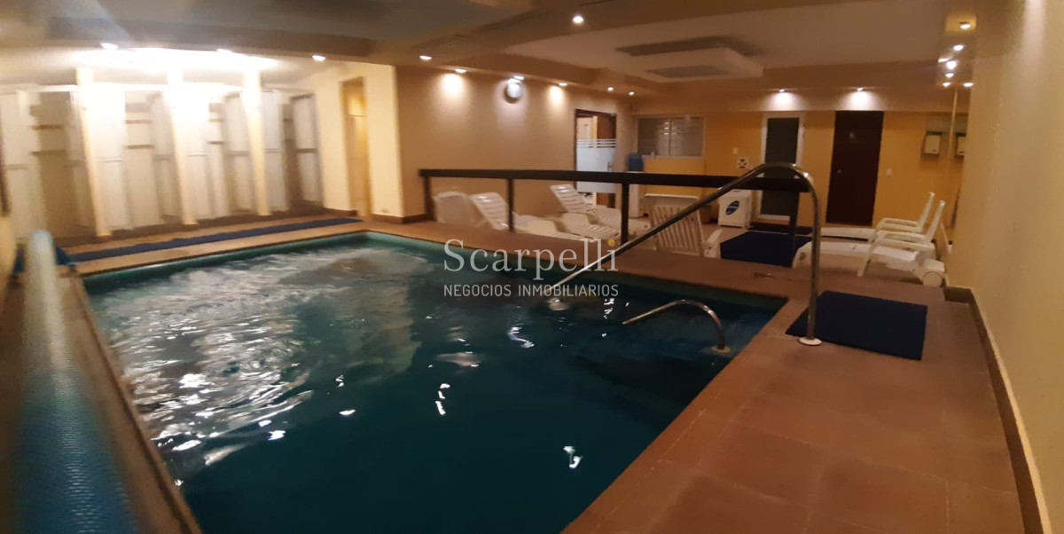 Apartamento ID.14984 - PARQUEMAR II  Frente a los Dedos y en el 2do. Centro Comercial de Pde con todos los servicios a mano y la Plaza Gastronómica mas en cuenta de la Península.-