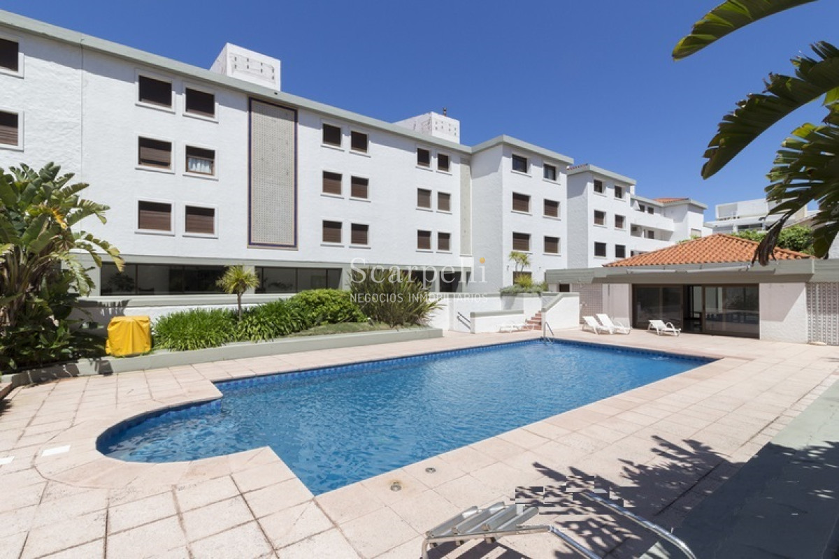 Apartamento ID.15377 - El Farallón - Península: Apartamento frente a El Emir 3er. piso con Estupenda Terraza al Mar