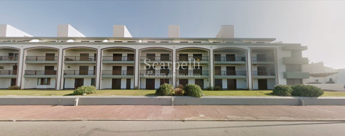 Apartamento ID.15377 - El Farallón - Península: Apartamento frente a El Emir 3er. piso con Estupenda Terraza al Mar
