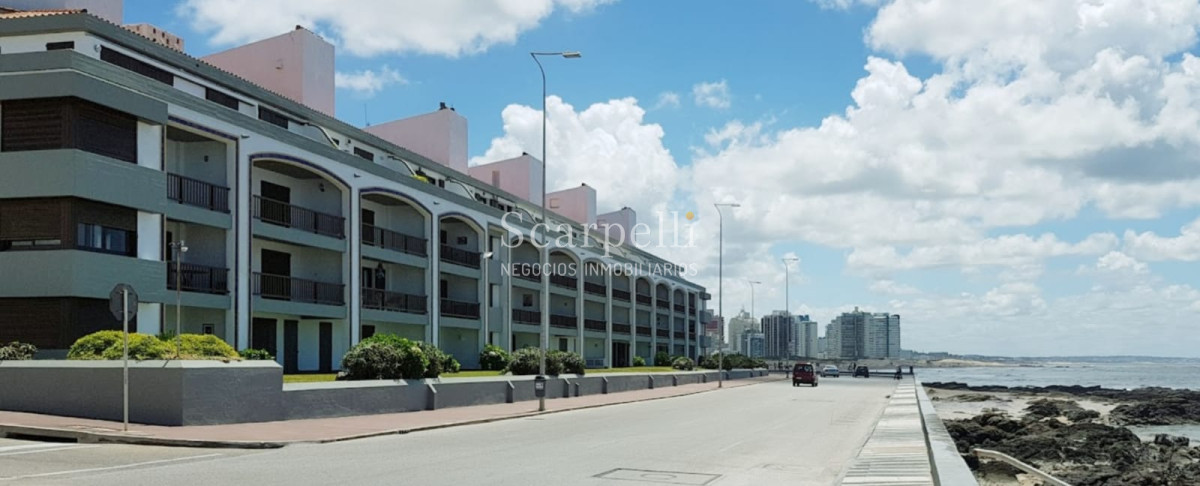 Apartamento ID.15377 - El Farallón - Península: Apartamento frente a El Emir 3er. piso con Estupenda Terraza al Mar