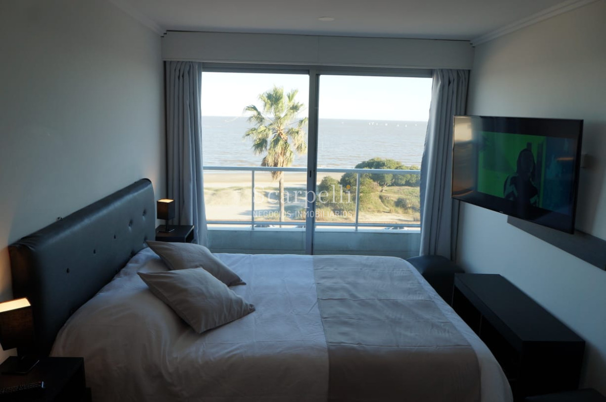 Apartamento ID.15885 - Destacado Monoambiente en Rambla  de Malvín totalmente equipado con estupenda terraza y la mejor vista pronto para disfrutar