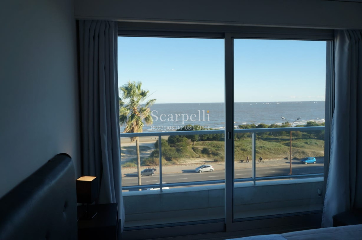 Apartamento ID.15885 - Destacado Monoambiente en Rambla  de Malvín totalmente equipado con estupenda terraza y la mejor vista pronto para disfrutar