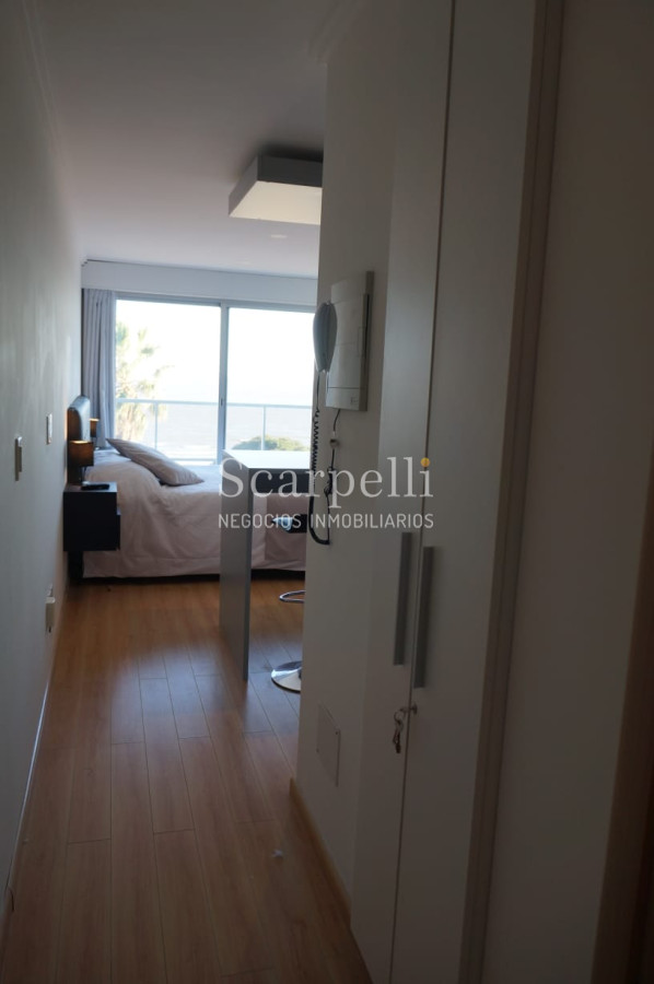 Apartamento ID.15885 - Destacado Monoambiente en Rambla  de Malvín totalmente equipado con estupenda terraza y la mejor vista pronto para disfrutar