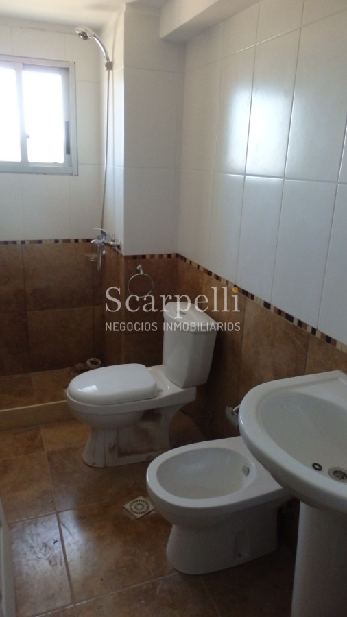 Apartamento ID.16838 - Barra de Carrasco: Rambla Nuevo con estupenda terraza con parrillero y múltiples servicios: Piscina, Barbacoa, Gimnasio.-