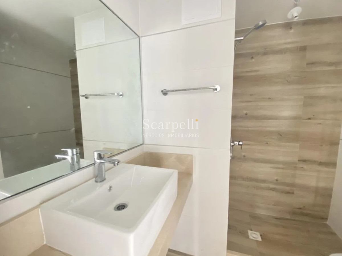 Apartamento ID.16879 - Barra de Carrasco: Estrene Hoy en la Rambla Muy próximo al límite con Montevideo cerquita de Sodimac, Geant y Macromercado.-