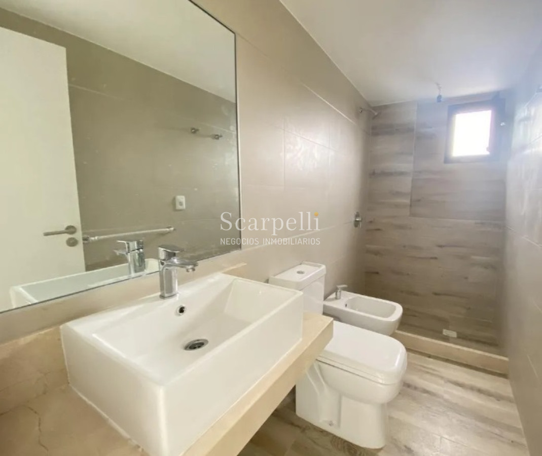 Apartamento ID.16879 - Barra de Carrasco: Estrene Hoy en la Rambla Muy próximo al límite con Montevideo cerquita de Sodimac, Geant y Macromercado.-