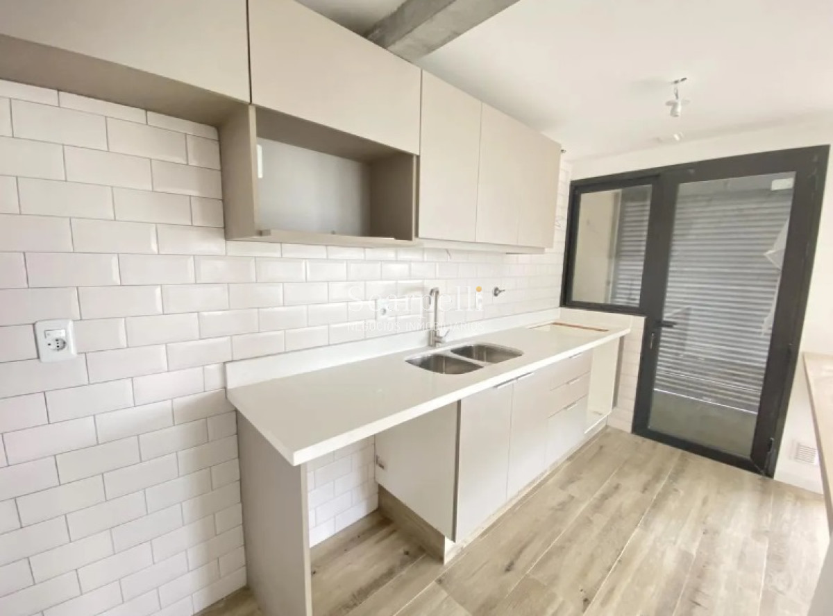 Apartamento ID.16879 - Barra de Carrasco: Estrene Hoy en la Rambla Muy próximo al límite con Montevideo cerquita de Sodimac, Geant y Macromercado.-
