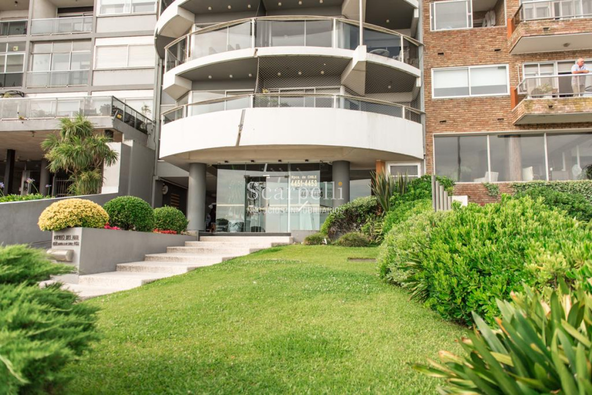 Apartamento ID.16904 - Rambla y Colombes Apartamento en edificio moderno 1 dormitorio con estupendo Patio muy disfrutable