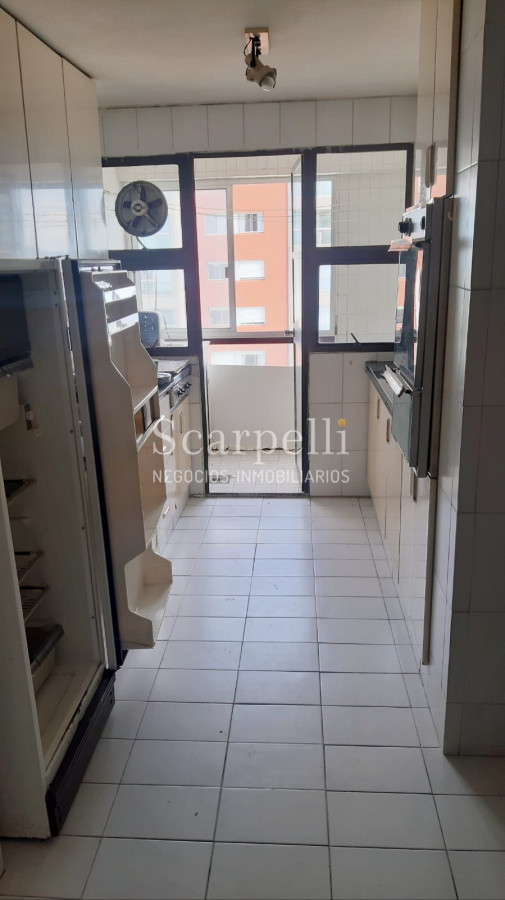 Apartamento ID.17074 - Amplísimo Apartamento Con Estufa a Leña en el Techo de Punta del Este con Majestuosa Vista