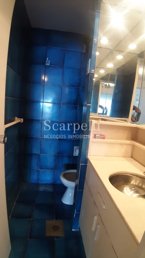 Apartamento ID.17074 - Amplísimo Apartamento Con Estufa a Leña en el Techo de Punta del Este con Majestuosa Vista