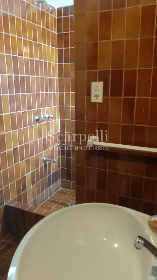 Apartamento ID.17074 - Amplísimo Apartamento Con Estufa a Leña en el Techo de Punta del Este con Majestuosa Vista