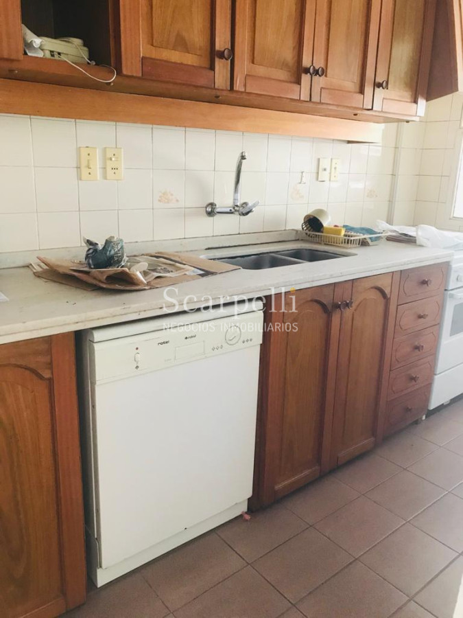 Apartamento ID.17212 - Apartamentos en Alquiler Varios en Pocitos / Cordón de 2 y 3 dormitorios con y sin garage.-