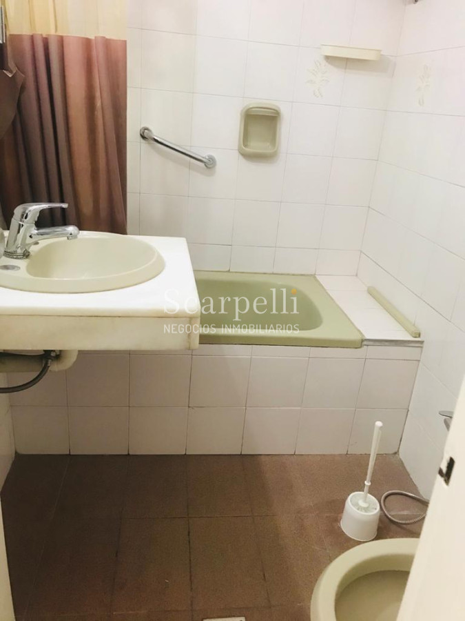 Apartamento ID.17212 - Apartamentos en Alquiler Varios en Pocitos / Cordón de 2 y 3 dormitorios con y sin garage.-