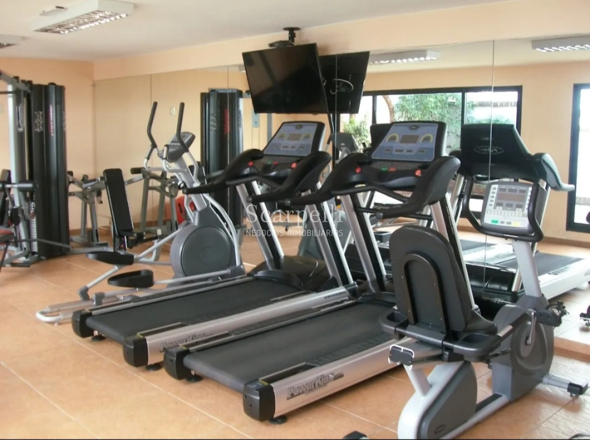 Apartamento ID.18085 - Estrene Apartamento en la Rambla de Malvin Piso Alto con Barbacoas y Piscinas en Común.-