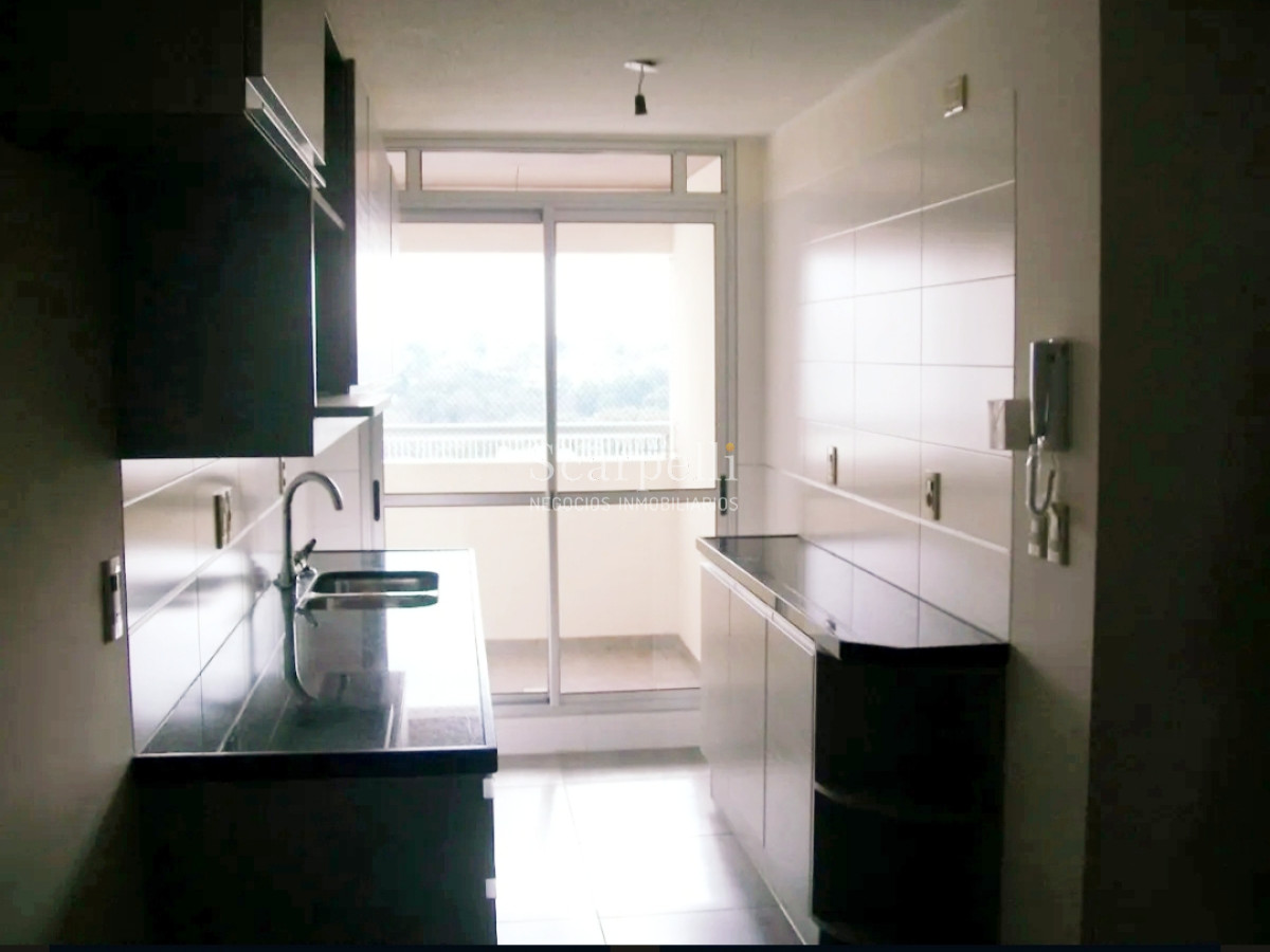 Apartamento ID.18085 - Estrene Apartamento en la Rambla de Malvin Piso Alto con Barbacoas y Piscinas en Común.-