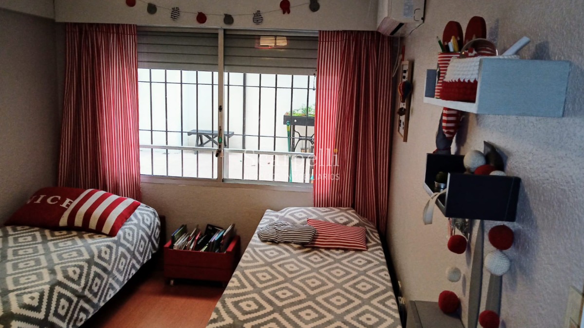 Apartamento ID.18238 - Pocitos: Apartamento en Planta Baja con Amplio Patio + Parrillero & Garage