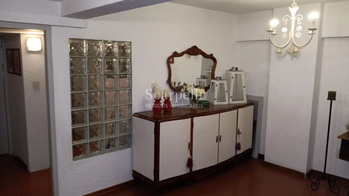 Apartamento ID.18238 - Pocitos: Apartamento en Planta Baja con Amplio Patio + Parrillero & Garage
