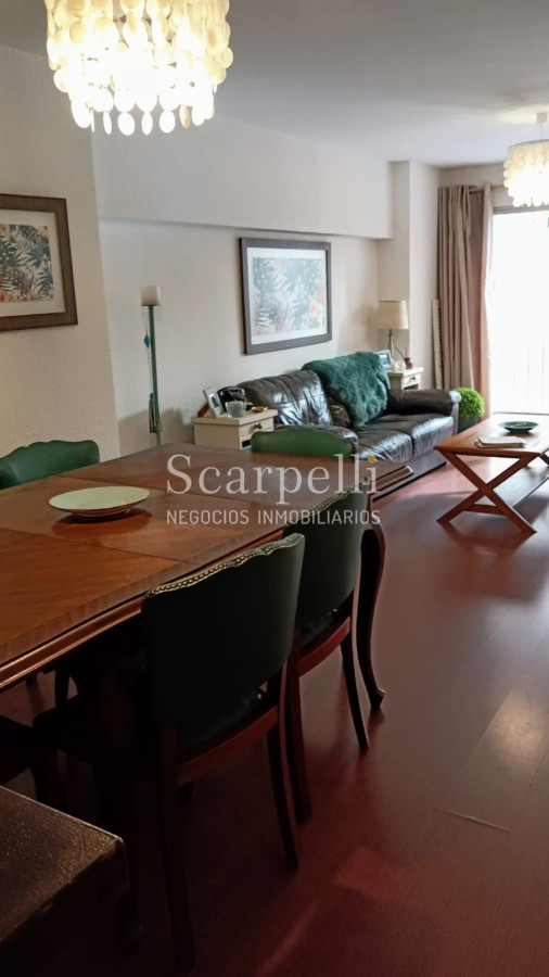 Apartamento ID.18238 - Pocitos: Apartamento en Planta Baja con Amplio Patio + Parrillero & Garage
