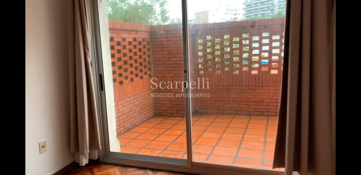 Apartamento ID.18554 - Punta Carretas frente al Club de Golf y a mts. de la Rambla: Monoambiente con Patio