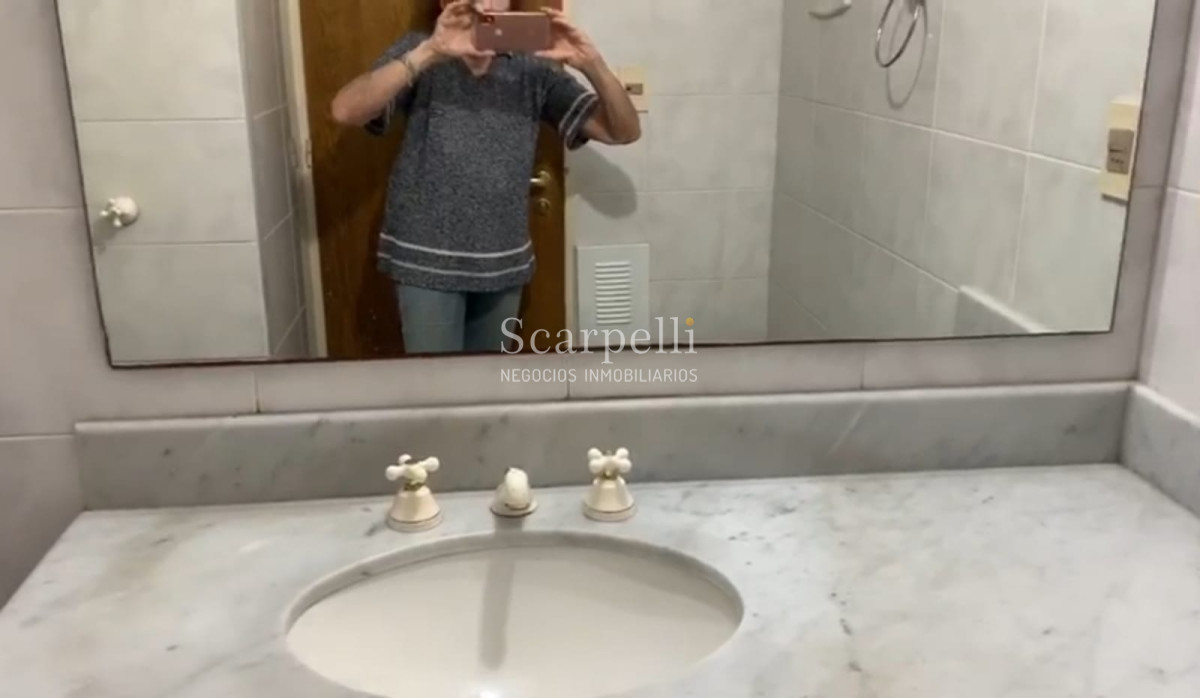 Apartamento ID.18554 - Punta Carretas frente al Club de Golf y a mts. de la Rambla: Monoambiente con Patio