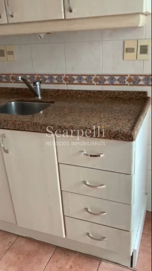 Apartamento ID.18554 - Punta Carretas frente al Club de Golf y a mts. de la Rambla: Monoambiente con Patio