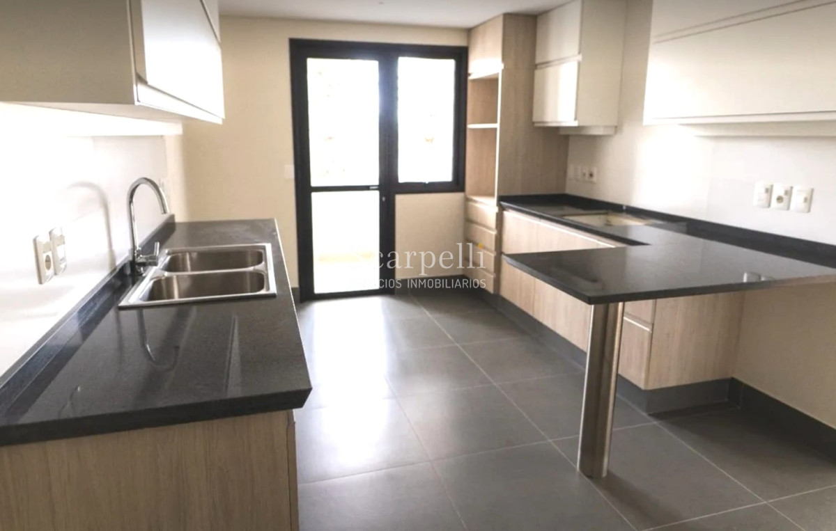 Apartamento ID.18679 - Estrene Apartamento de Categoría en Carrasco Tradicional Próximo a Arocena con terminaciones y detalles únicos.-