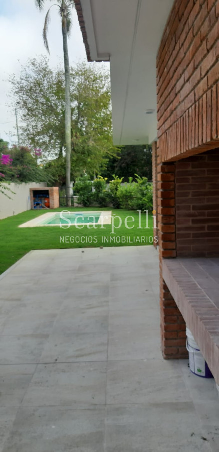 Apartamento ID.18679 - Estrene Apartamento de Categoría en Carrasco Tradicional Próximo a Arocena con terminaciones y detalles únicos.-
