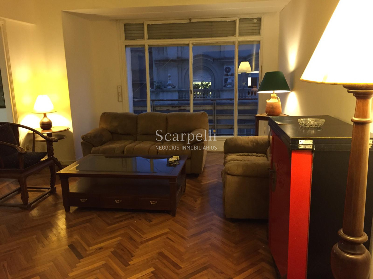 Apartamento ID.19220 - MUY BUEN APARTAMENTO EN PISO ALTO EN PARAGUAY Y MERCEDES - EDIFICIO DE CATEGORÍA.-