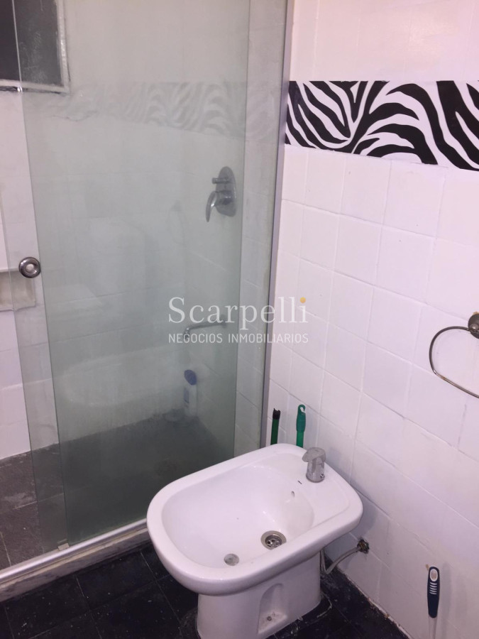 Apartamento ID.19220 - MUY BUEN APARTAMENTO EN PISO ALTO EN PARAGUAY Y MERCEDES - EDIFICIO DE CATEGORÍA.-