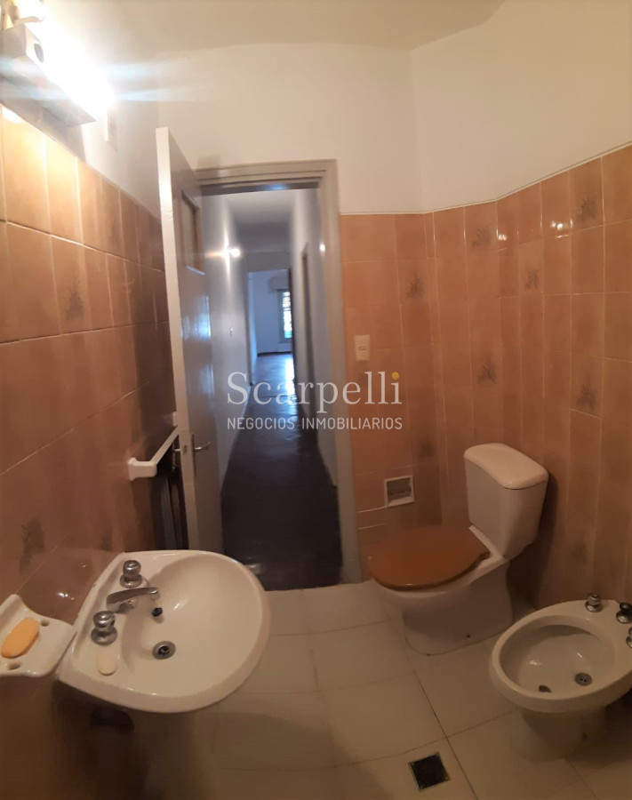 Apartamento ID.19595 - Prolija planta baja con 2 dormitorios a metros de Benito Blanco y muy próximo a la Rambla.