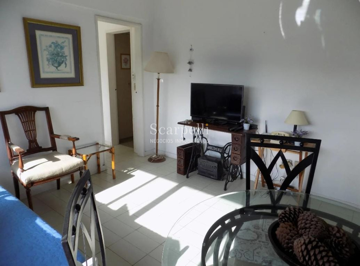 Apartamento ID.19815 - Piso Alto en Roosvelt y Blvar. Artigas Próximo   a muy pocos mts. del Sanatorio Cantegril