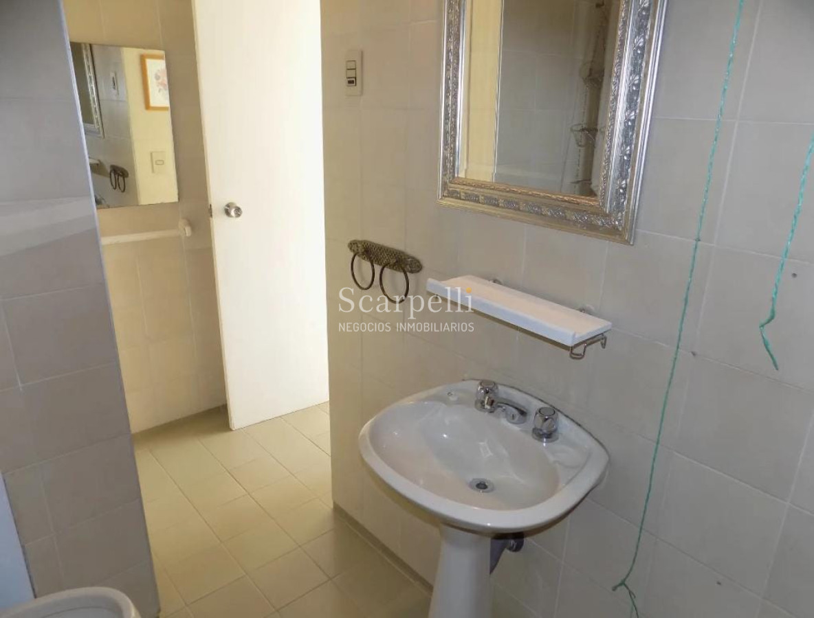 Apartamento ID.19815 - Piso Alto en Roosvelt y Blvar. Artigas Próximo   a muy pocos mts. del Sanatorio Cantegril