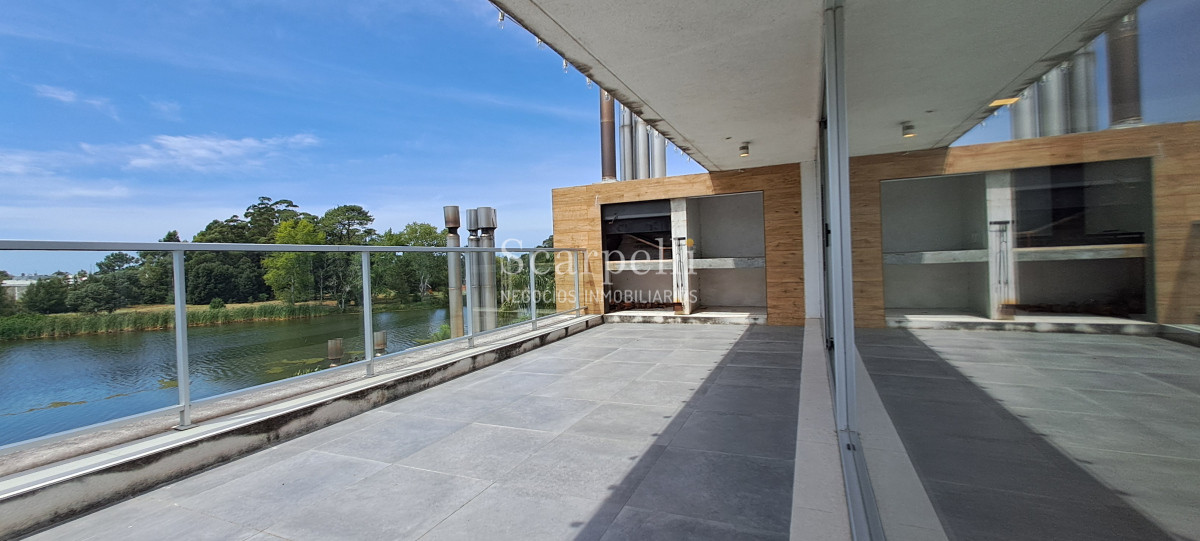 Apartamento ID.16932 - Carrasco Este: Nuevo con Vista al Lago Excelentes terminaciones y toda la seguridad