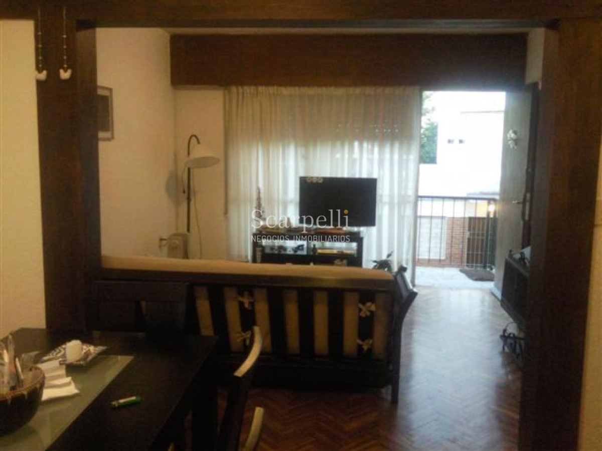 Apartamento ID.50391 - Venta Punta Gorda Ph de Altos Lateral 2 dormitorios estufa leña Garage Con Renta