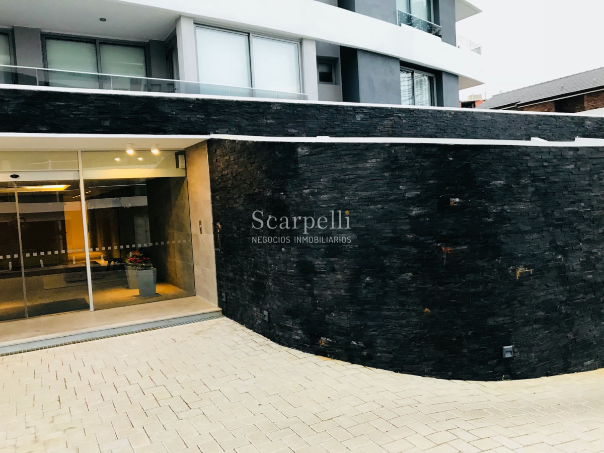 Apartamento ID.20351 - Parada 5 Brava Torre Esmeralda con todos los Amenities. Liquidamos !