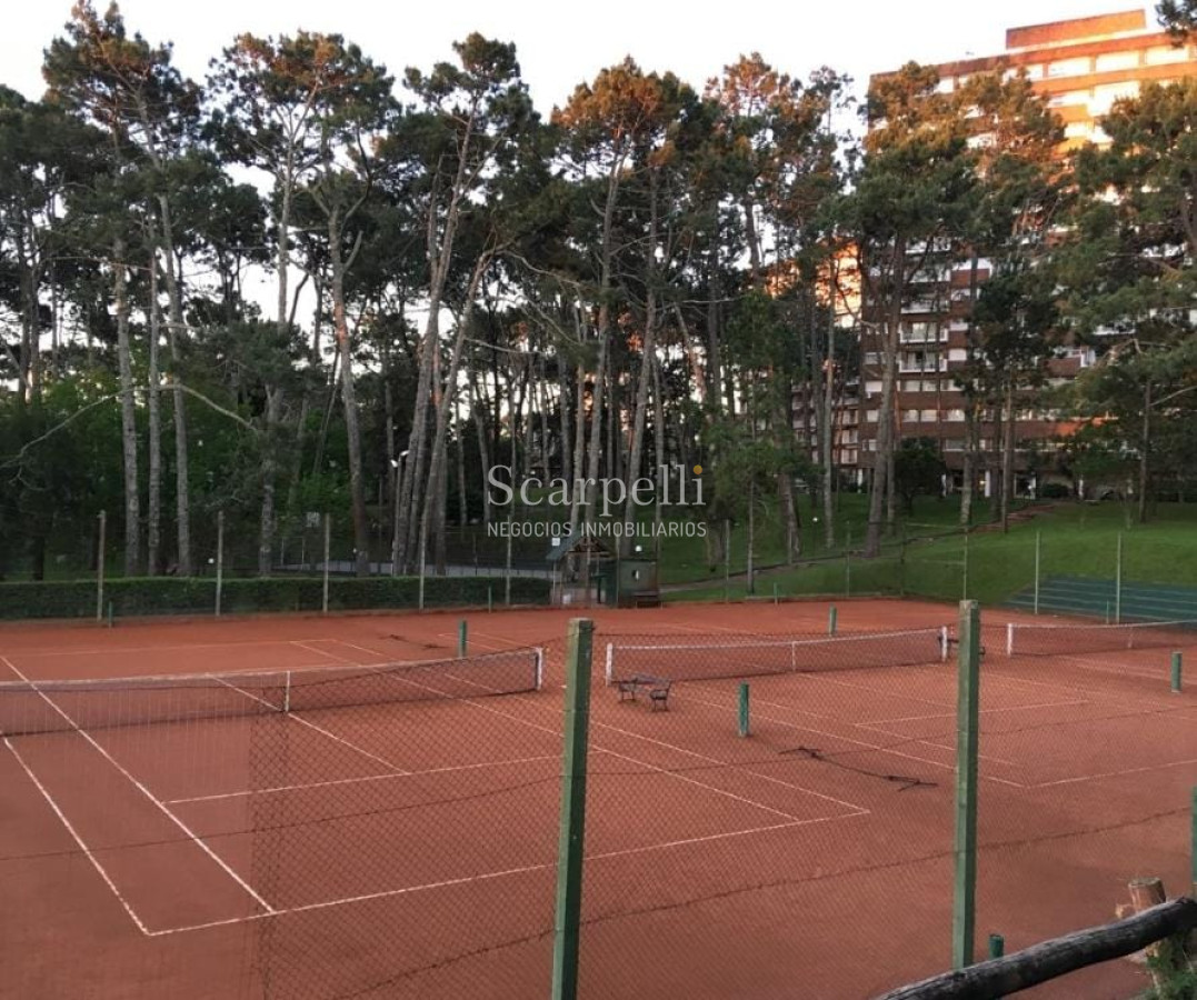 Apartamento ID.21170 - Arcobaleno: Parada 16 Mansa :  Complejo Emblemático de Punta del Este.-