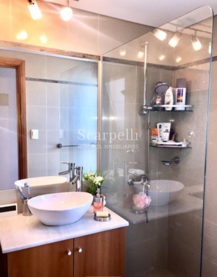 Apartamento ID.21525 - Penthouse Bartolito Mitre y Guayaqui:  Gran terraza con vista panorámica +Garage  en moderno Edificio.-