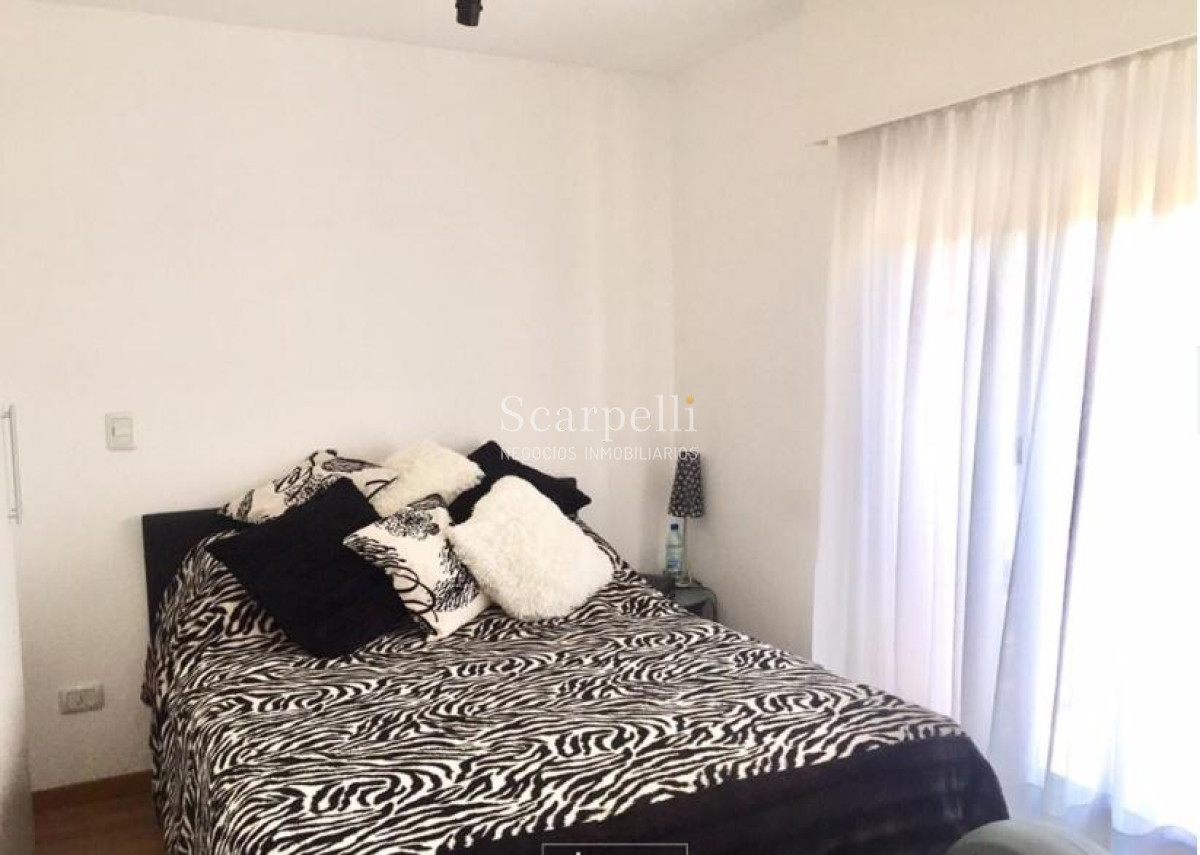 Apartamento ID.21525 - Penthouse Bartolito Mitre y Guayaqui:  Gran terraza con vista panorámica +Garage  en moderno Edificio.-