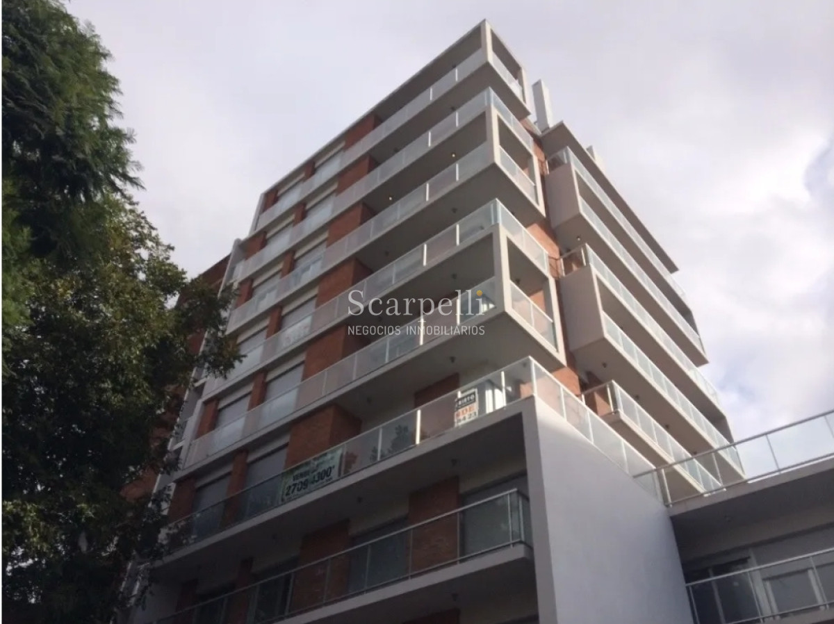 Apartamento ID.21525 - Penthouse Bartolito Mitre y Guayaqui:  Gran terraza con vista panorámica +Garage  en moderno Edificio.-