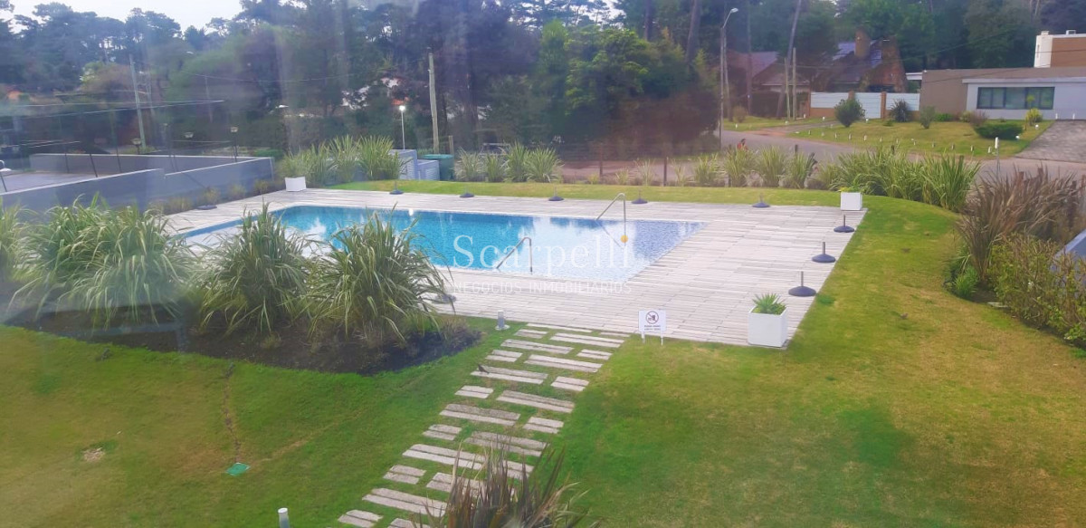 Apartamento ID.22375 - Parada 14 Avenida Roosevelt - Edificio Bellagio con todos los servicios próximos