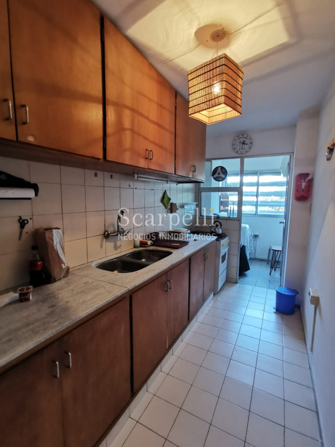 Apartamento ID.22765 - Av. Rivera y Fco. Soca. Lo que no hay ! Piso alto con Vista Despejada: 2 dorm + 2 baños + Cómoda Cochera.-